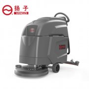 小型手推式洗地機(jī)，備受超市的喜愛